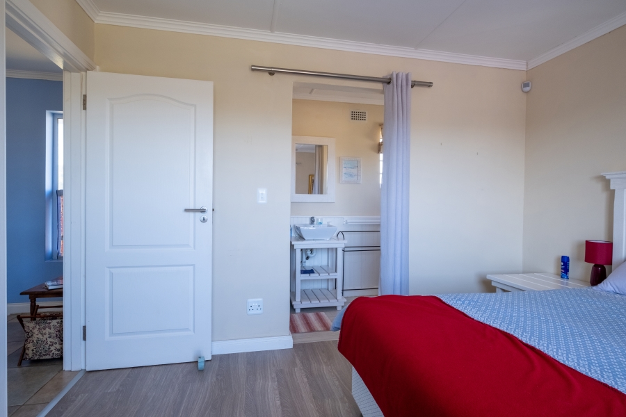 4 Bedroom Property for Sale in Cosy Corner Eastern Cape